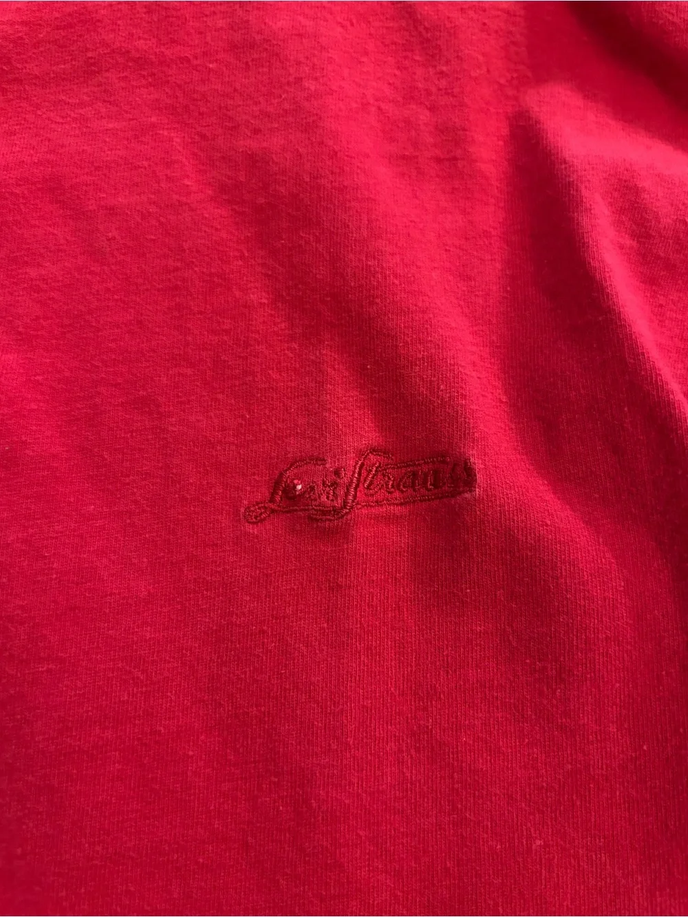Men’s vintage Levi’s Henley size large long sleeve red shirt